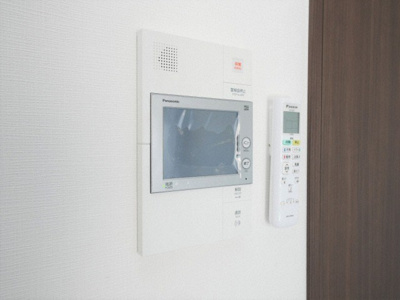 【セキュリティ】 | エグゼ難波南Ⅵ | モニター付きインターホンです