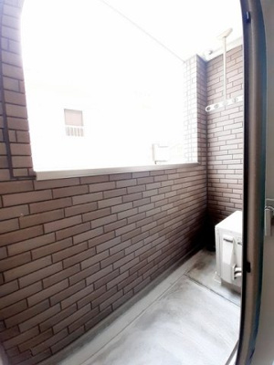 【バルコニー】 | アルカディア・ジン | 落ち着いた時間を過ごせるバルコニーです