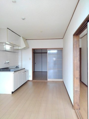 【内装】 | シンエイビル | 内装もきれいです