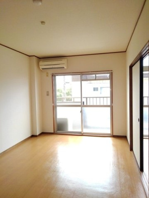 【内装】 | シンエイビル | 内装もきれいです