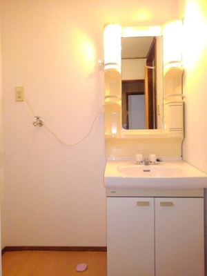 【洗面所】 | シンエイビル | 脱衣スペースもあります