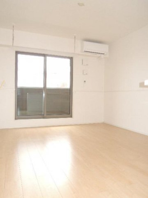 【居間・リビング】 | パーチェⅡ | ゆったりとしたリビングです