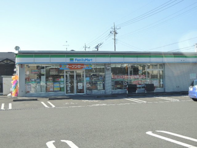 【周辺】 | ファミール　さくら | ファミリーマート　富士丘店まで300m