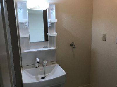 【洗面所】 | グランドールヒロ | 洗髪洗面化粧台