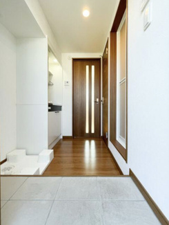 【玄関】 | グランフェリオ横浜元町