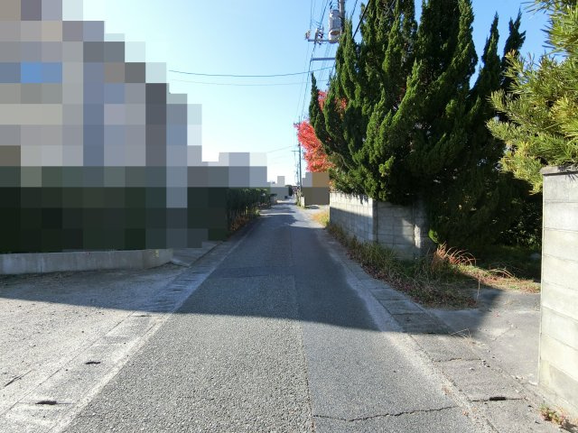 米子市大篠津町売地の前面道路含む現地写真