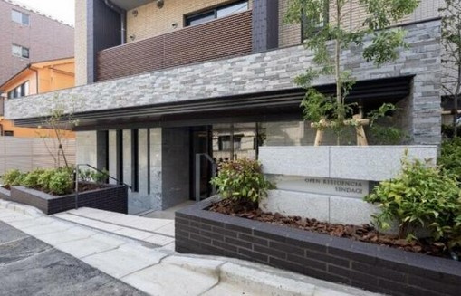 【エントランス】