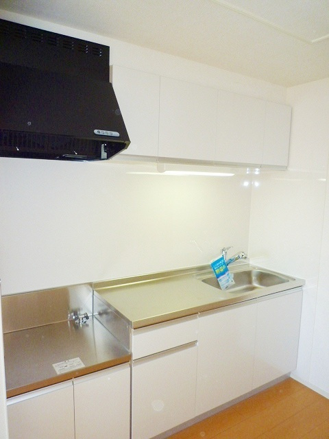 さいたま市緑区大字三室のアパートのキッチン