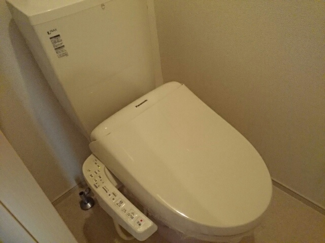 さいたま市緑区大字三室のアパートのトイレ