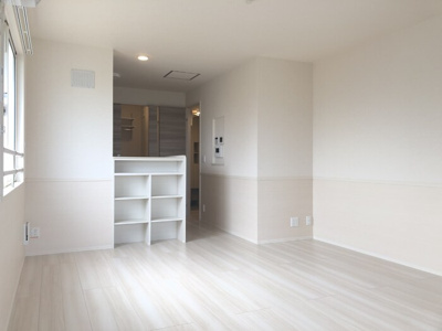 【居間・リビング】 | エミナーレ西大宮 | 使いやすいリビングです