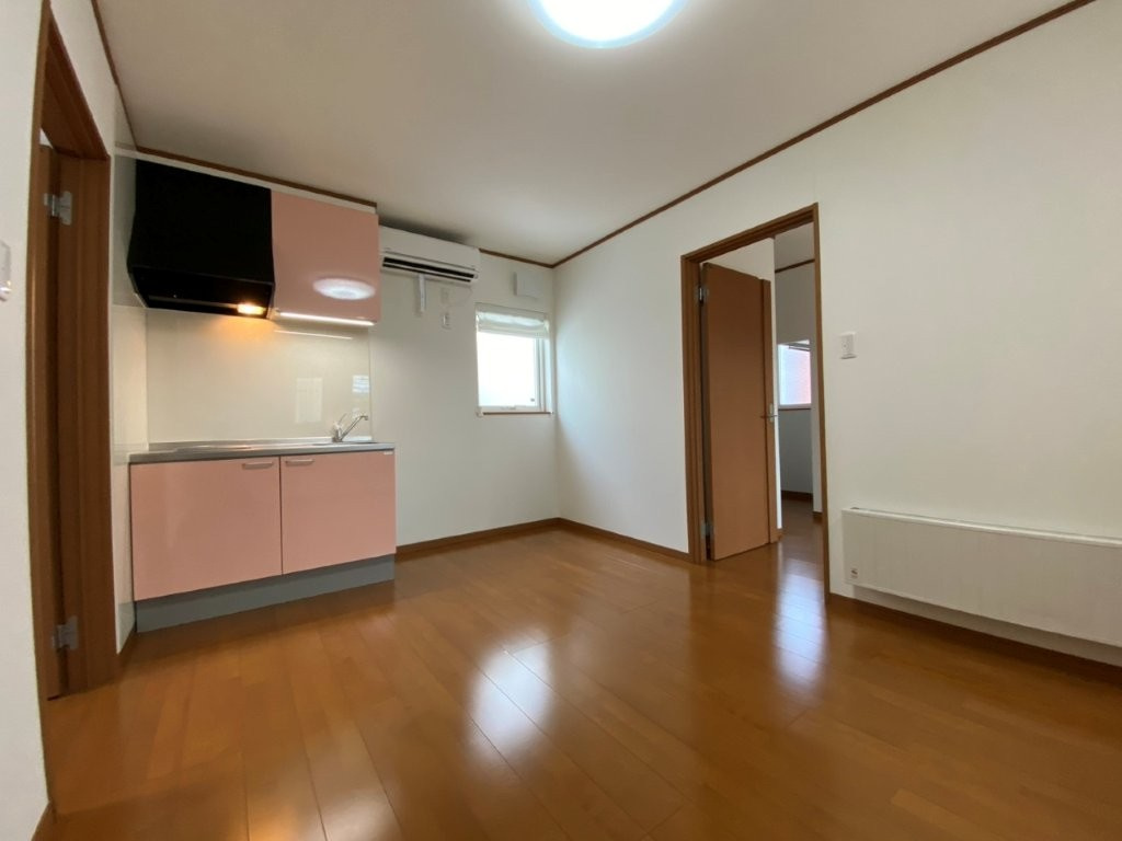 長田町貸家の寝室