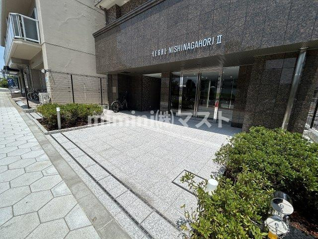リーガル西長堀Ⅱのエントランス
