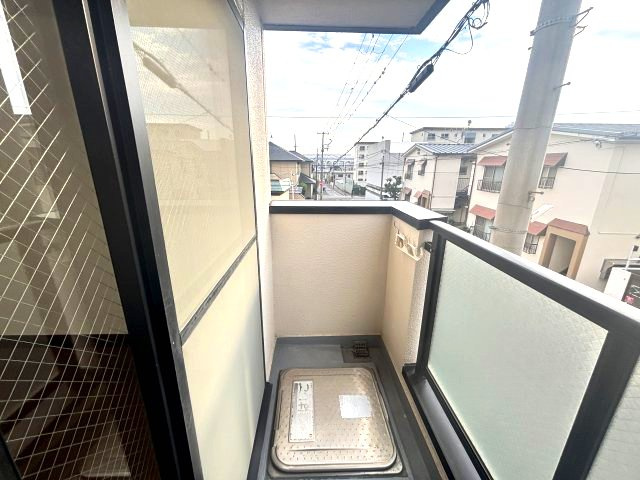 ロイヤルコート神戸岡本のバルコニー