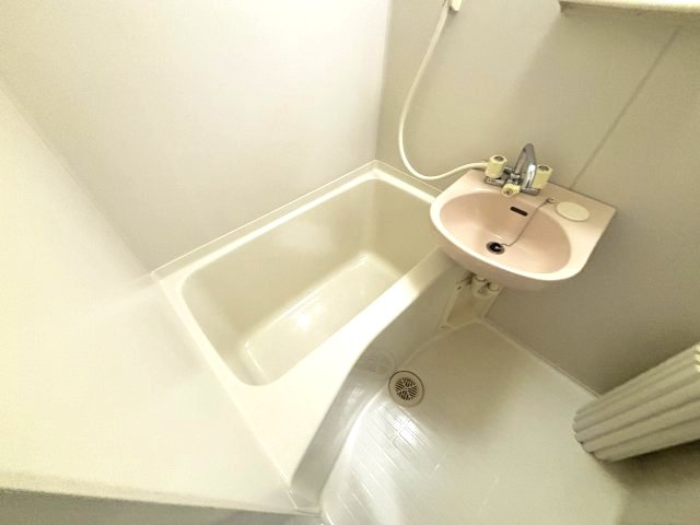 ロイヤルコート神戸岡本の浴室