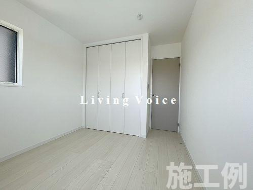 【洋室】 | 【仲介手数料０円】厚木市第3鳶尾　新築一戸建て　 | 厚木市第3鳶尾　新築一戸建て　