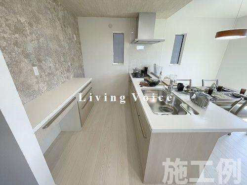 【キッチン】 | 【仲介手数料０円】厚木市第3鳶尾　新築一戸建て　 | 厚木市第3鳶尾　新築一戸建て　