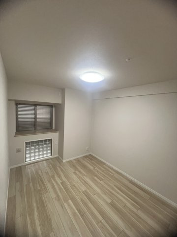 【洋室】ピアッツァコート八木駅前 