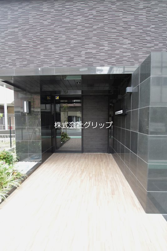 Le'a横濱天王町弐番館のエントランス