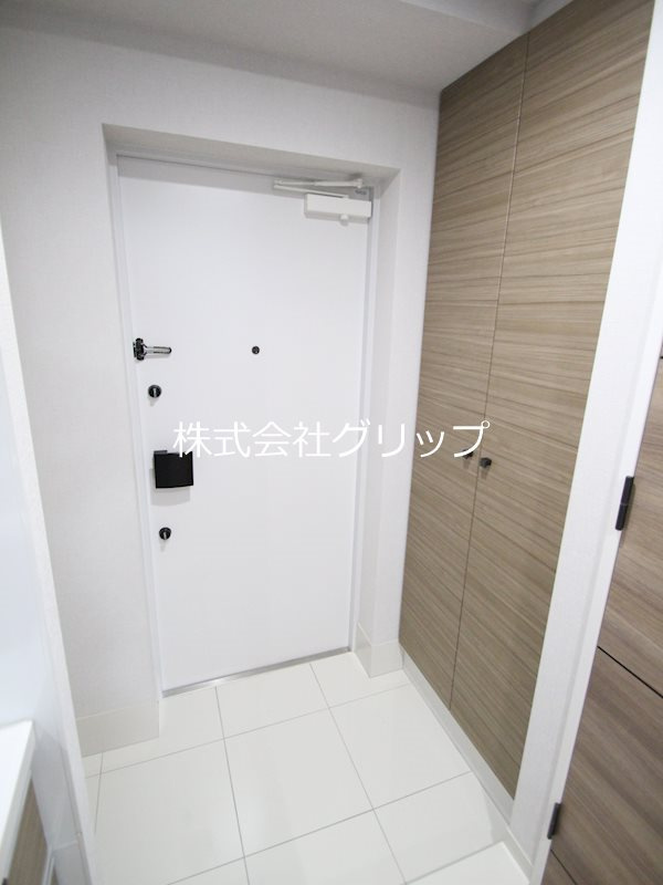 Le'a横濱天王町弐番館の玄関