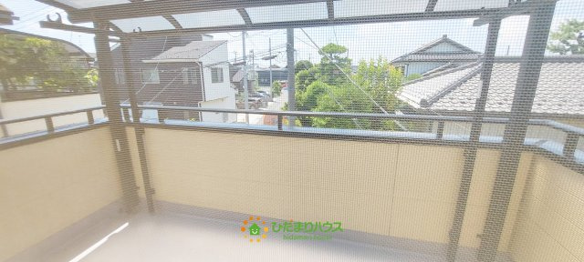 久喜市西大輪５丁目　中古一戸建てのバルコニー