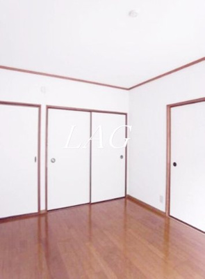 【居間・リビング】 | ヴァンベールＦ | 洋室のお部屋です。