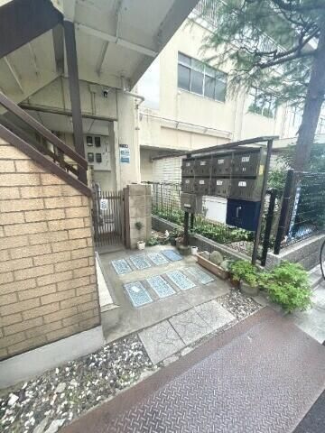 モトキハウスのエントランス