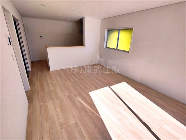 【居間・リビング】の画像