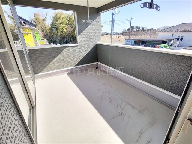【バルコニー】 | 比企郡吉見町東野第２０　全３棟　３号棟 | 風通しの良いバルコニーです