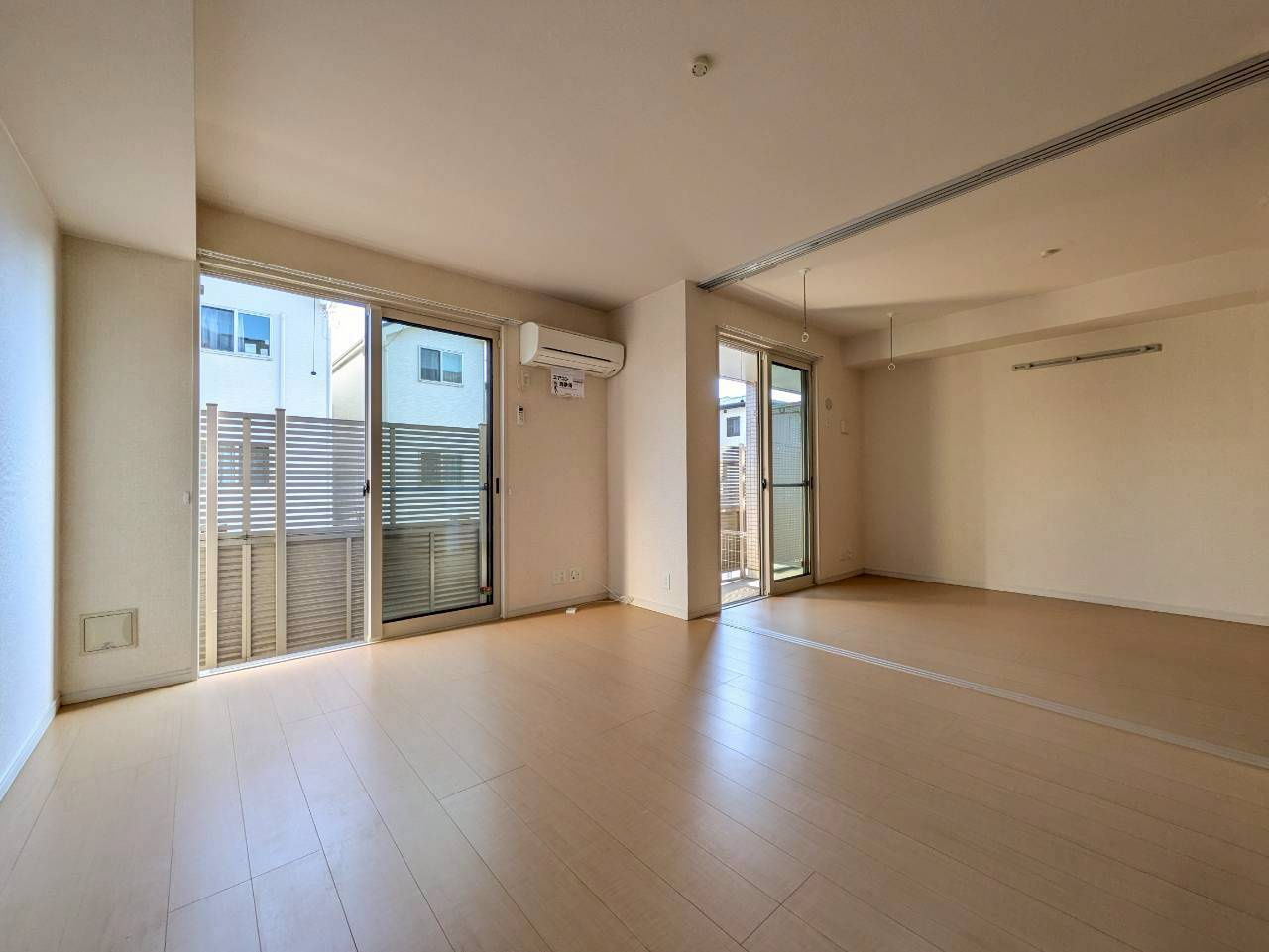 【居間・リビング】