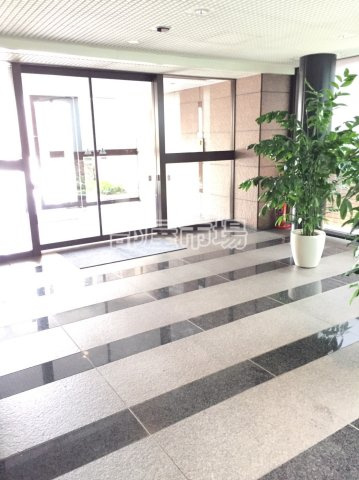 パレ・デ・シャンサールのロビー