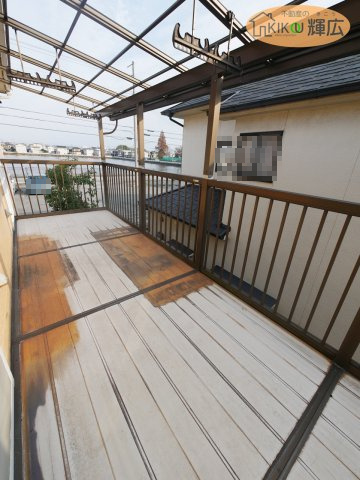 加古川市野口町北野　中古戸建のバルコニー