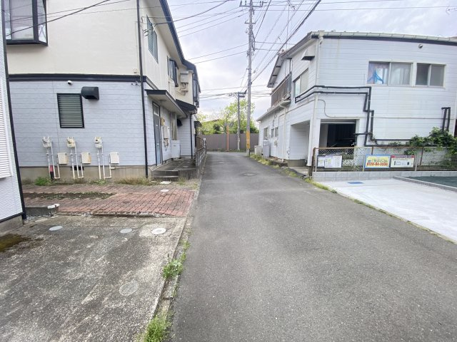 『八王子市新築戸建て』八王子市四谷町【仲介手数料無料】　１期の前面道路含む現地写真|～仲介手数料無料☆八王子ひなた不動産～　八王子市四谷町　新築戸建て