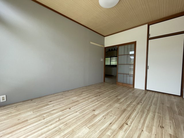 シティハイムKOYOの洋室