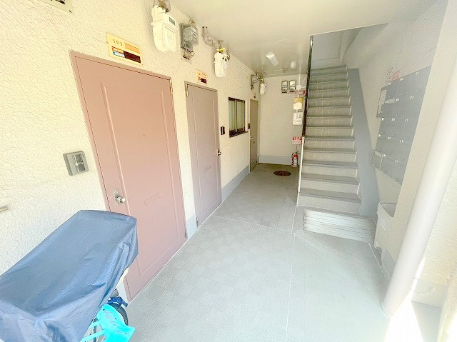 リブレ木川のロビー