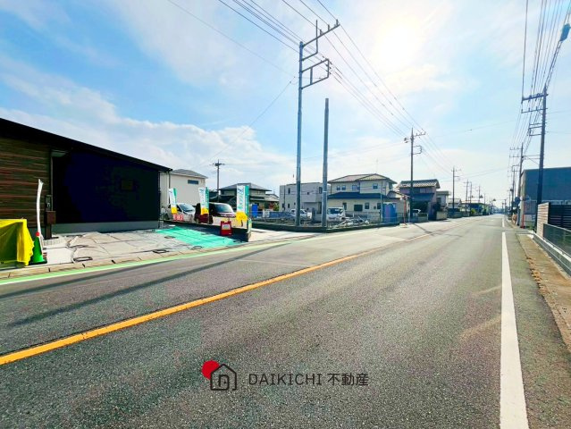 【前面道路含む現地写真】 | 羽生市東第2期　ワイウッドコート　新築戸建　全5棟　1号棟