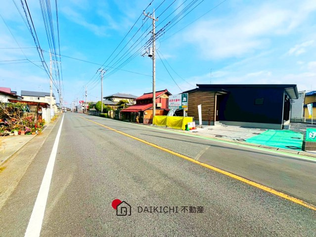 【前面道路含む現地写真】 | 羽生市東第2期　ワイウッドコート　新築戸建　全5棟　1号棟