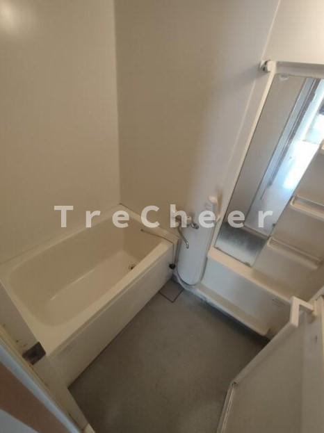 第7眞市マンションの浴室