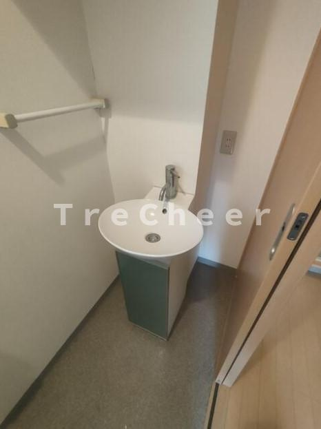 第7眞市マンションの独立洗面台