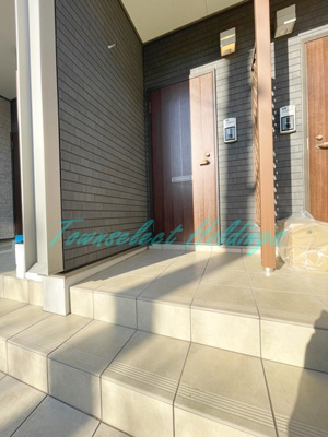 【エントランス】 | カーサ・ルミナーレ | 管理の行き届いたエントランス