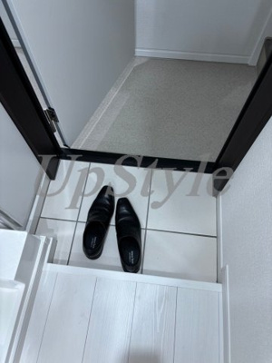 【玄関】 | フラシア鶯谷