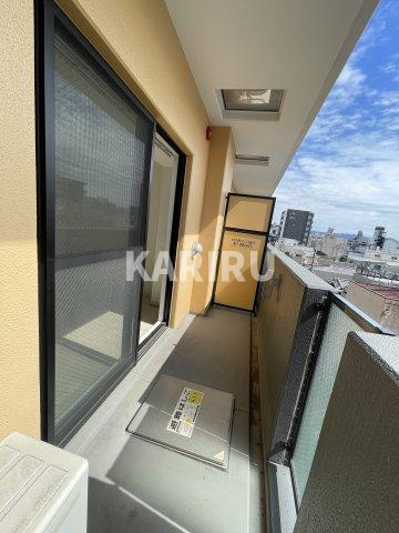 セゾンラトゥール新今里 のバルコニー