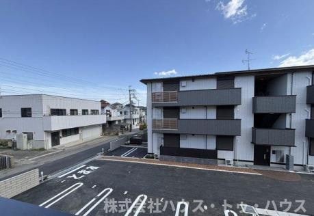 フライハイトの駐車場