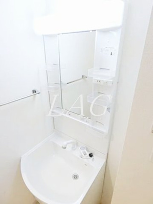 【洗面所】 | リブリ・クワイア東坂下 | 独立洗面台です。