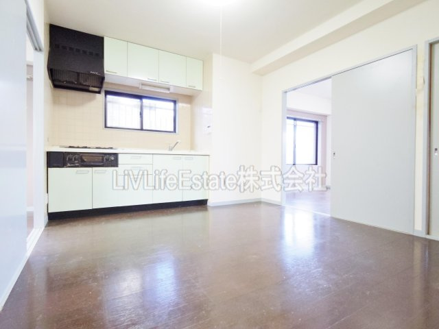 レグルスマンションの居間・リビング