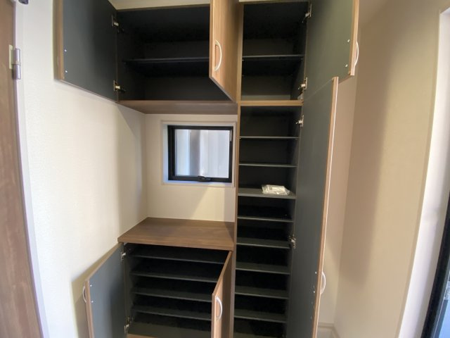 新座市石神第三　新築1棟の収納