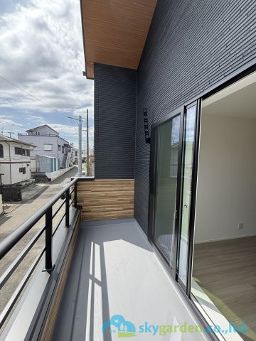 伊勢原市第3高森　新築戸建　全3棟3号棟のバルコニー