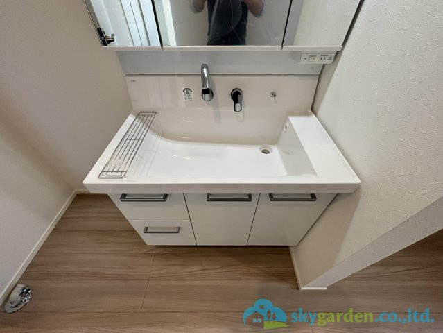 伊勢原市第3高森　新築戸建　全3棟3号棟の独立洗面台