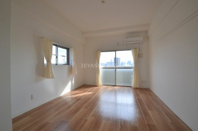 プランドール西観音の居間・リビング