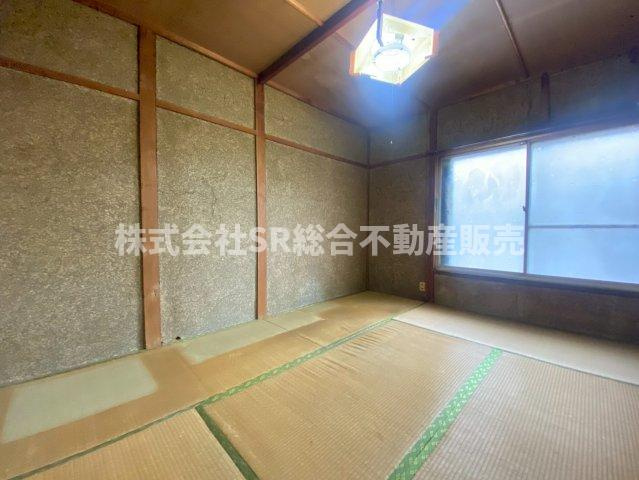 稲田本町1丁目中古テラスハウスの寝室|落ち着いて過ごせるお部屋なので、寝室にいかがでしょうか
