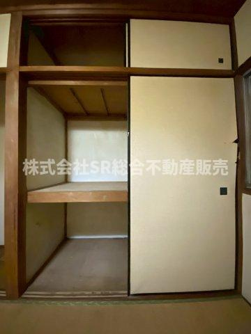 稲田本町1丁目中古テラスハウスの収納|大きなスペースがあり、収納には困りません